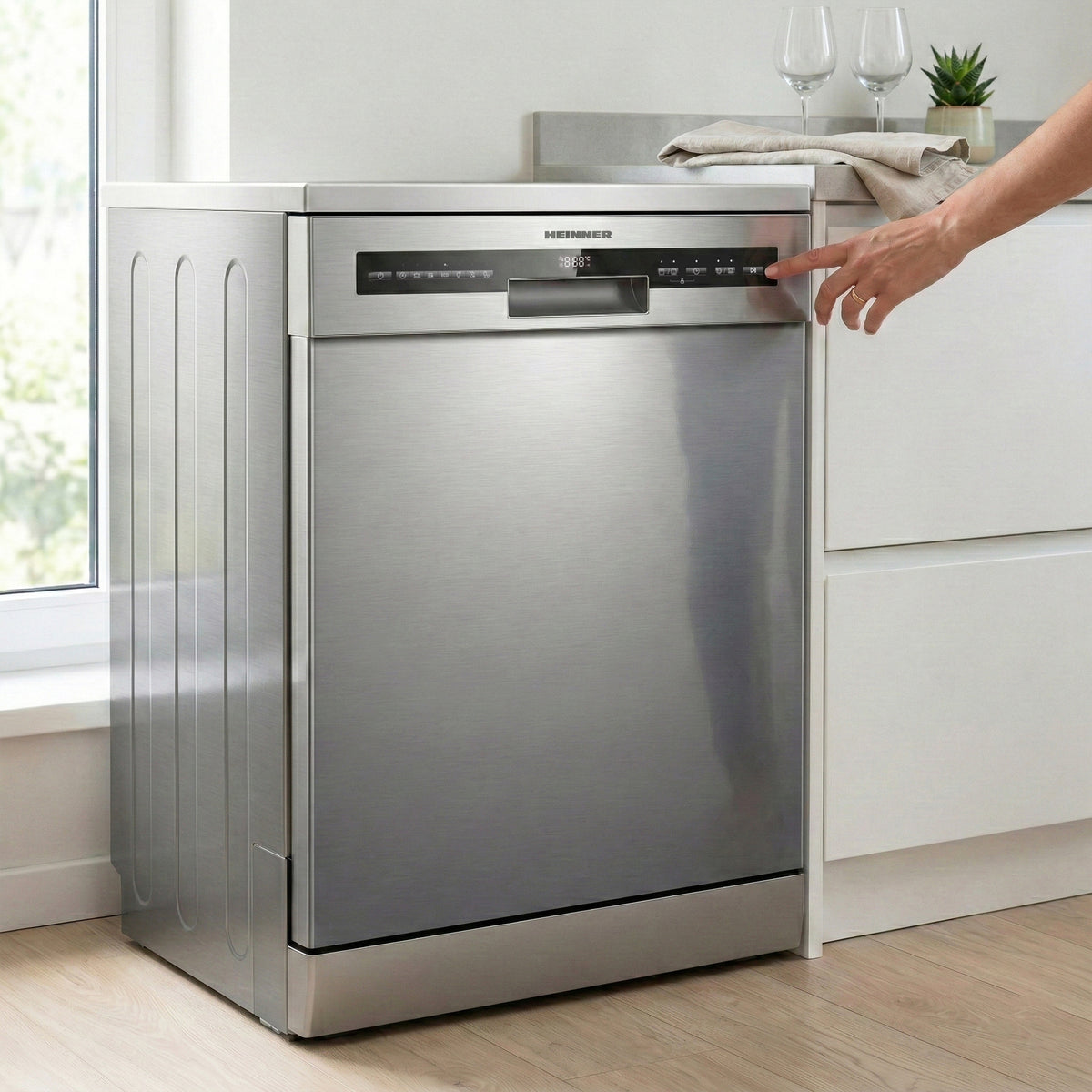 Heinner HDW-FSM60714AXD freistehender Geschirrspüler – 14 Maßgedecke – Dual Zone – Energieeffizienzklasse D – Bild 9