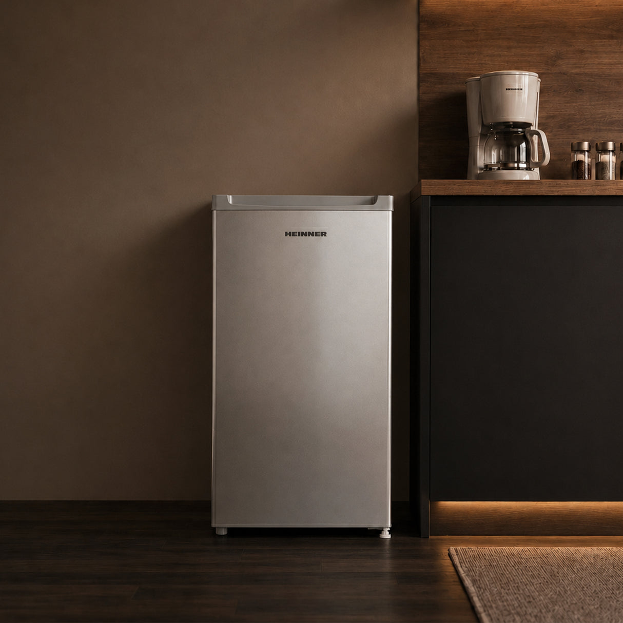 Heinner Tischkühlschrank HF-HS94SE – 94 Liter – LED-Beleuchtung – Bild 5