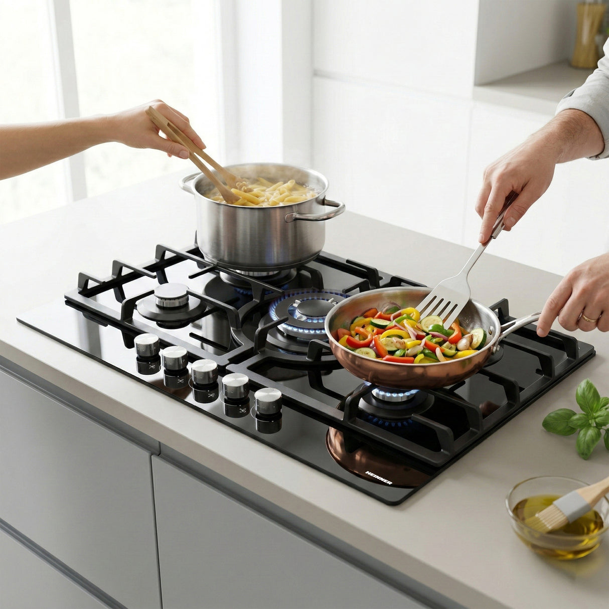 Heinner HBH-M705IWFGBK Gaskochfeld – 5 Brenner – Wokbrenner – Gusseisenroste – Bild 6