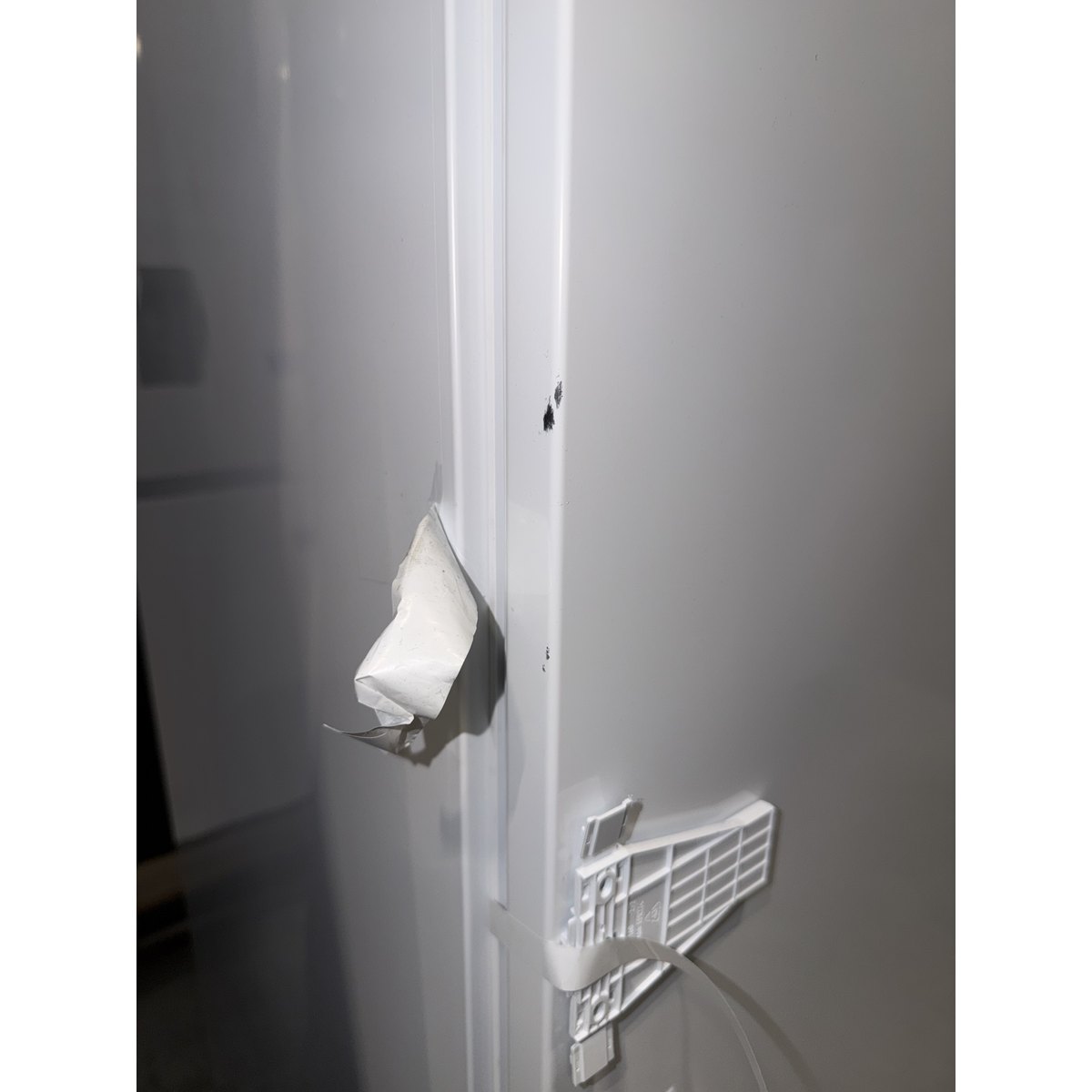 Heinner HF-BIM304NFINVE Einbaukühlschrank – 304 l – No Frost – Energieeffizienzklasse E — Outlet – Bild 3