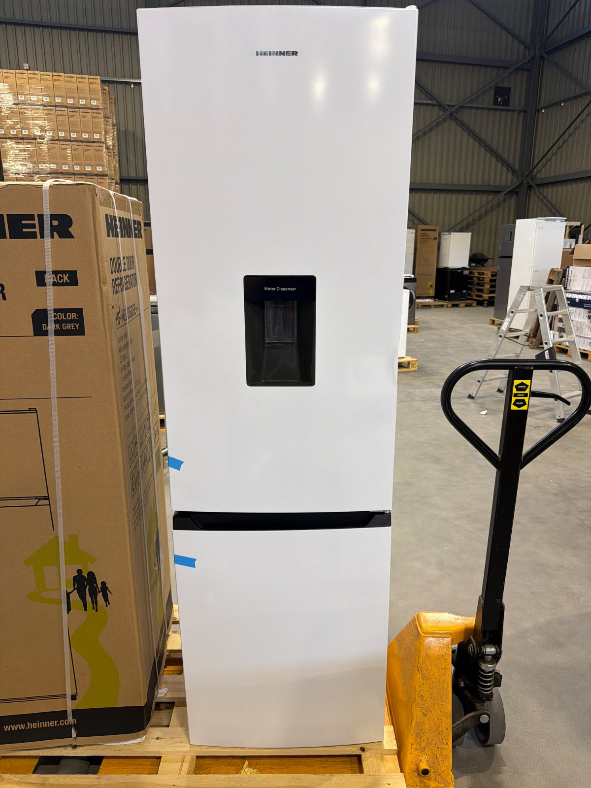 Heinner HC-HM260WDE++ Kühl-Gefrierkombination 260 l – Wasserspender — Outlet – Bild 5