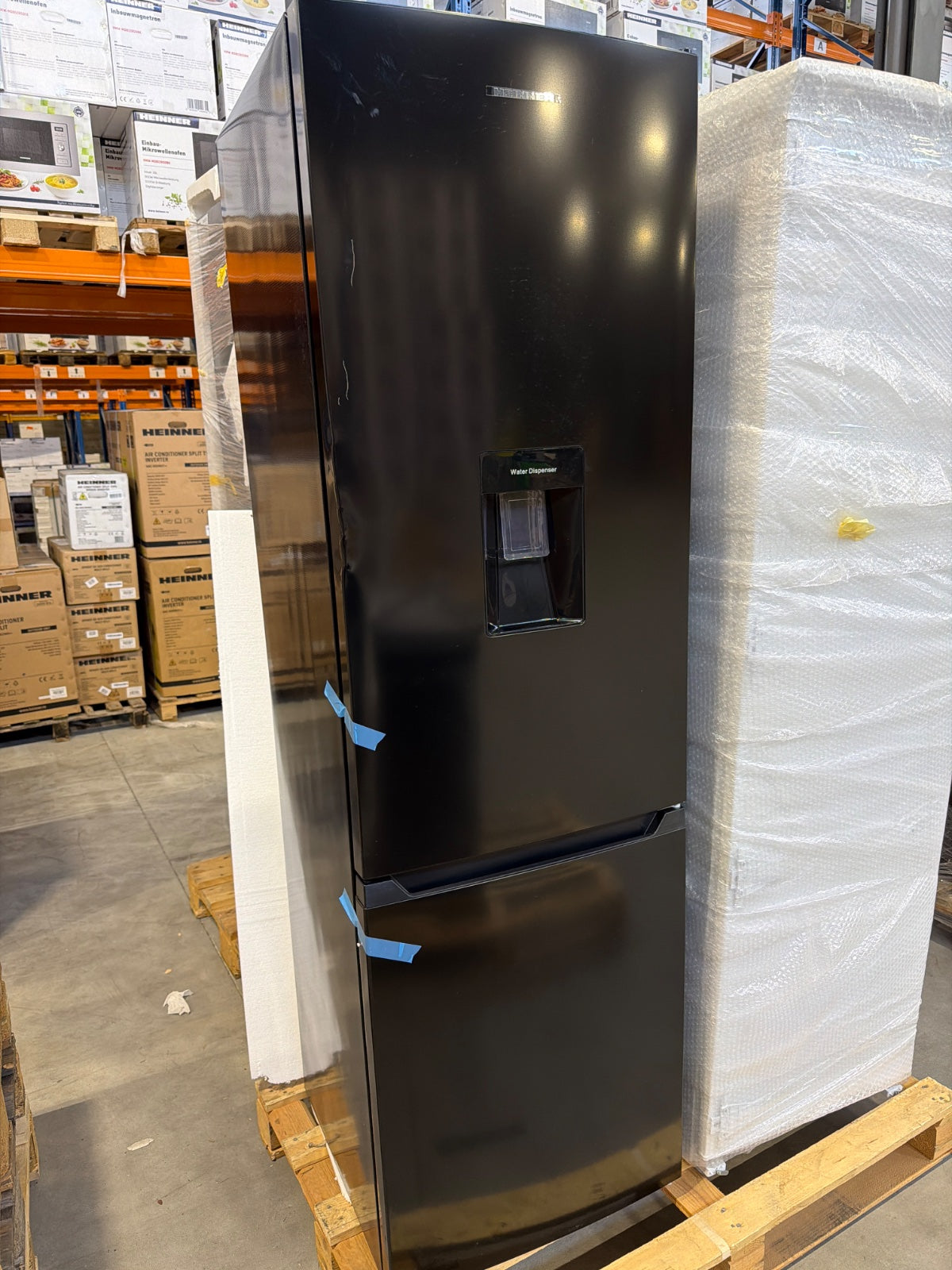 Heinner Kühl-Gefrierkombination HC-HM260BKWDE – 260 Liter – Wasserspender – Energieeffizienzklasse E — Outlet – Bild 3