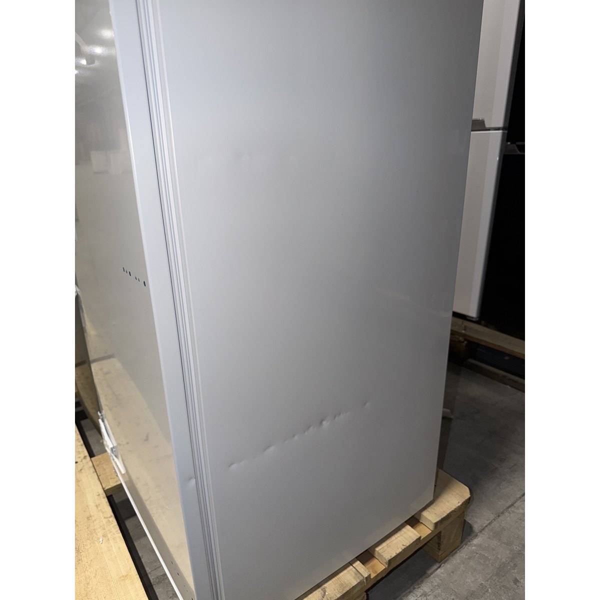 Heinner HF-BIM304NFINVE Einbaukühlschrank – 304 l – No Frost – Energieeffizienzklasse E — Outlet – Bild 4