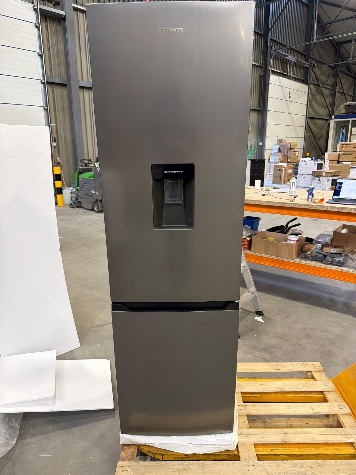 Heinner Kühl-Gefrierkombination HC-HM260XWDE – 260 Liter – Wasserspender – Energieeffizienzklasse E — Outlet – Bild 2